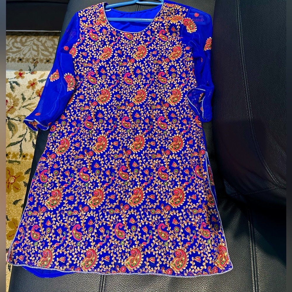 3 peice blue pakistani suit